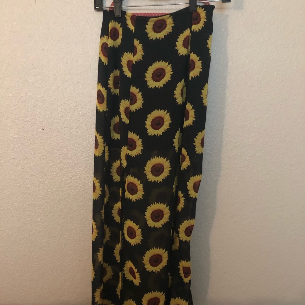 Maxi skirt dual slit